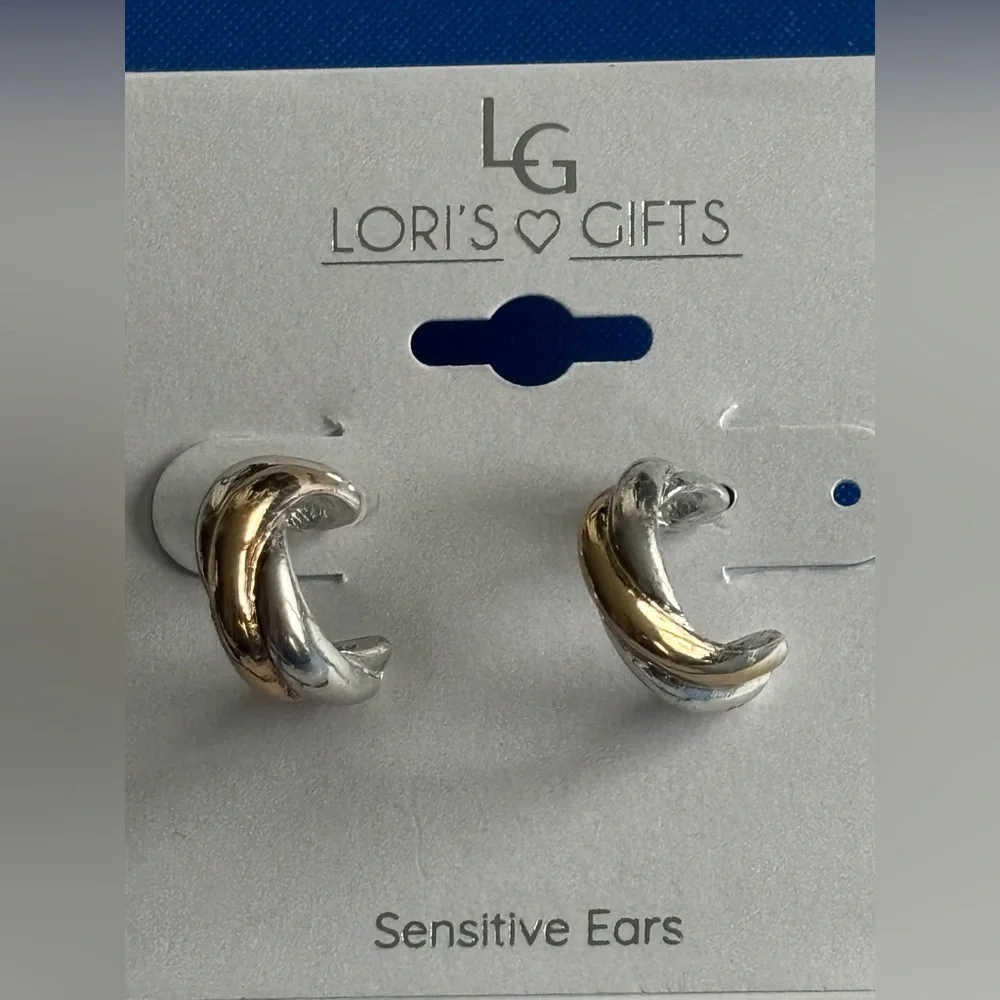 Lori’s Gifts Set of 4 Hoop Earrings: Two-Tone and Silver Huggie - Picture 4 of 6